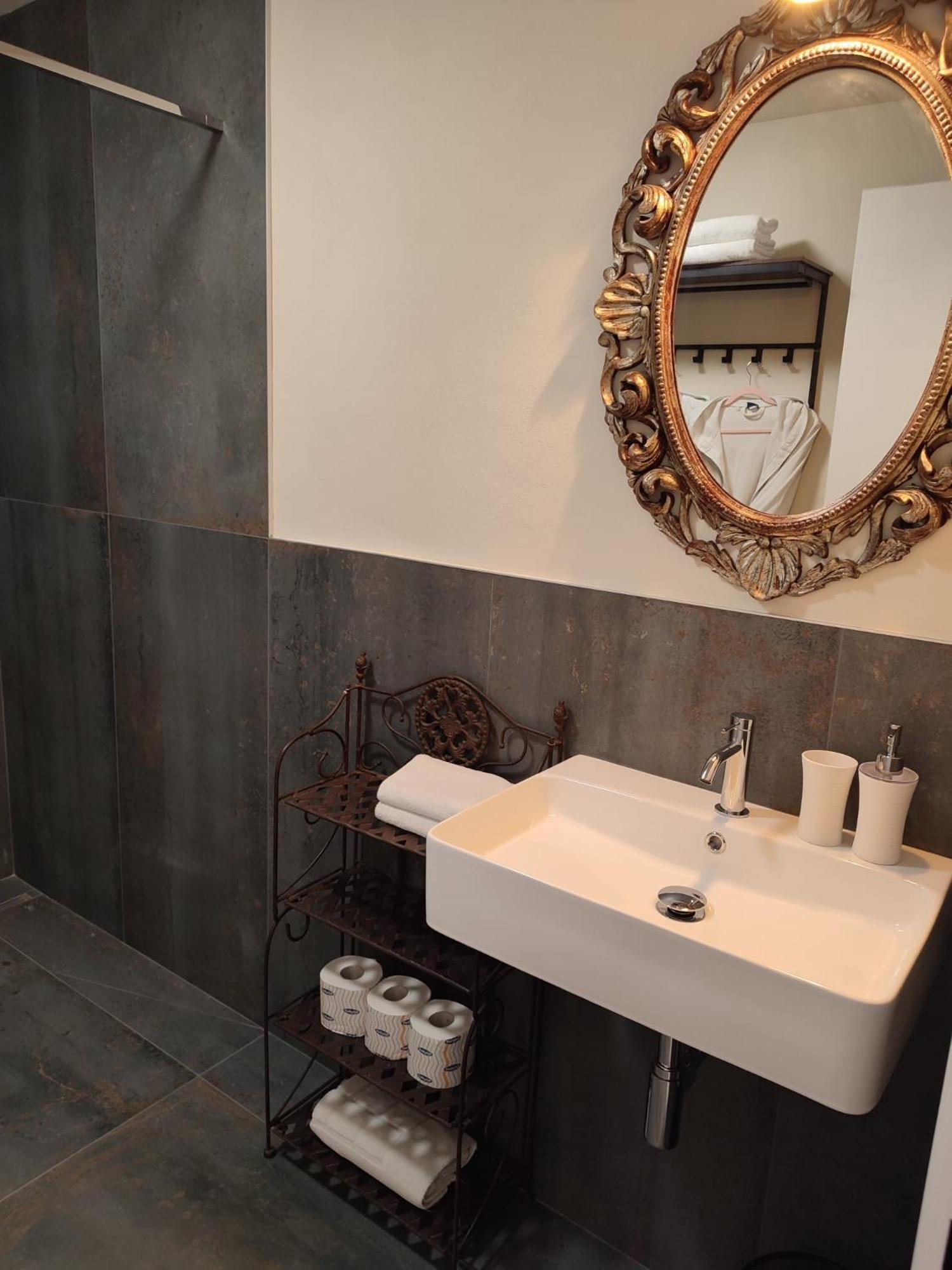 Casa Vacanze Bella-Host By Foresteria Bergamo Bella エクステリア 写真